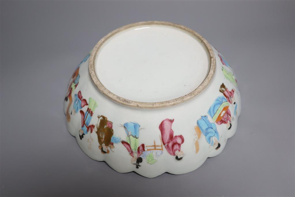 A 19th century Chinese famille rose dish, 26cm diameter